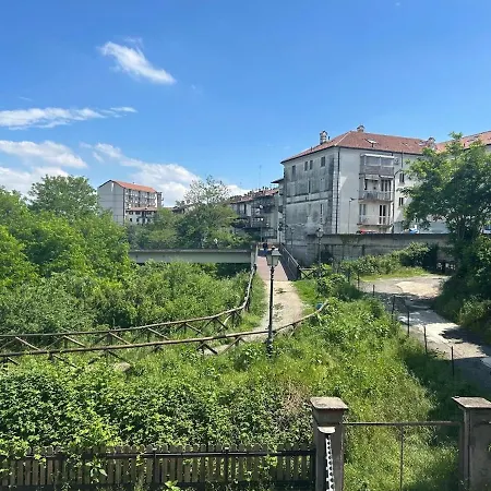 Tra Reggia E Stadium